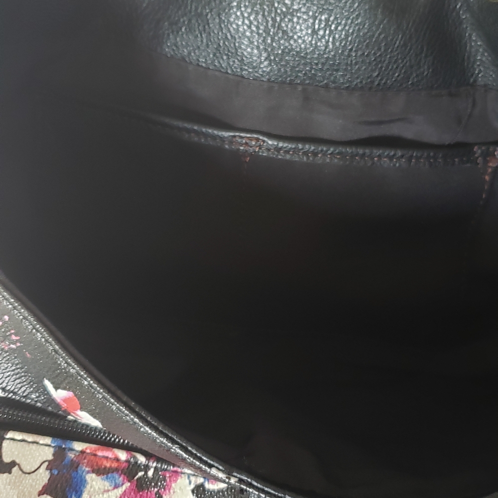 Liz Claiborne Black Floral Shoulder Bag - Picture 5 of 7